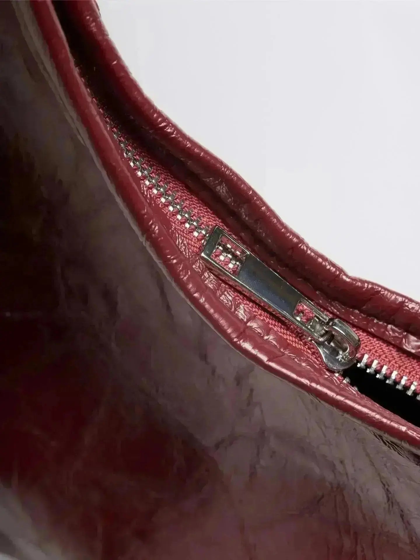 SCARLETT | BOLSO TIPO TOTE DE ESTILO CUERO DESGASTADO