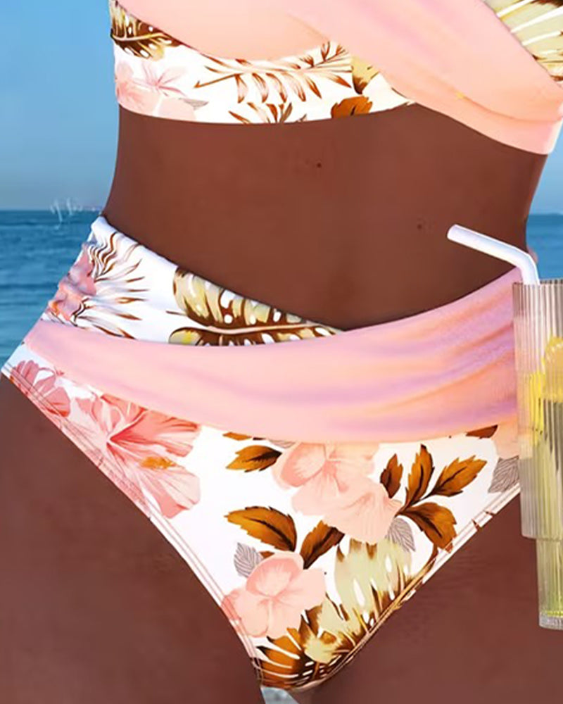 FLOR - BIKINI CON ESTAMPADO FLORAL EN CONTRASTE Y ABERTURA