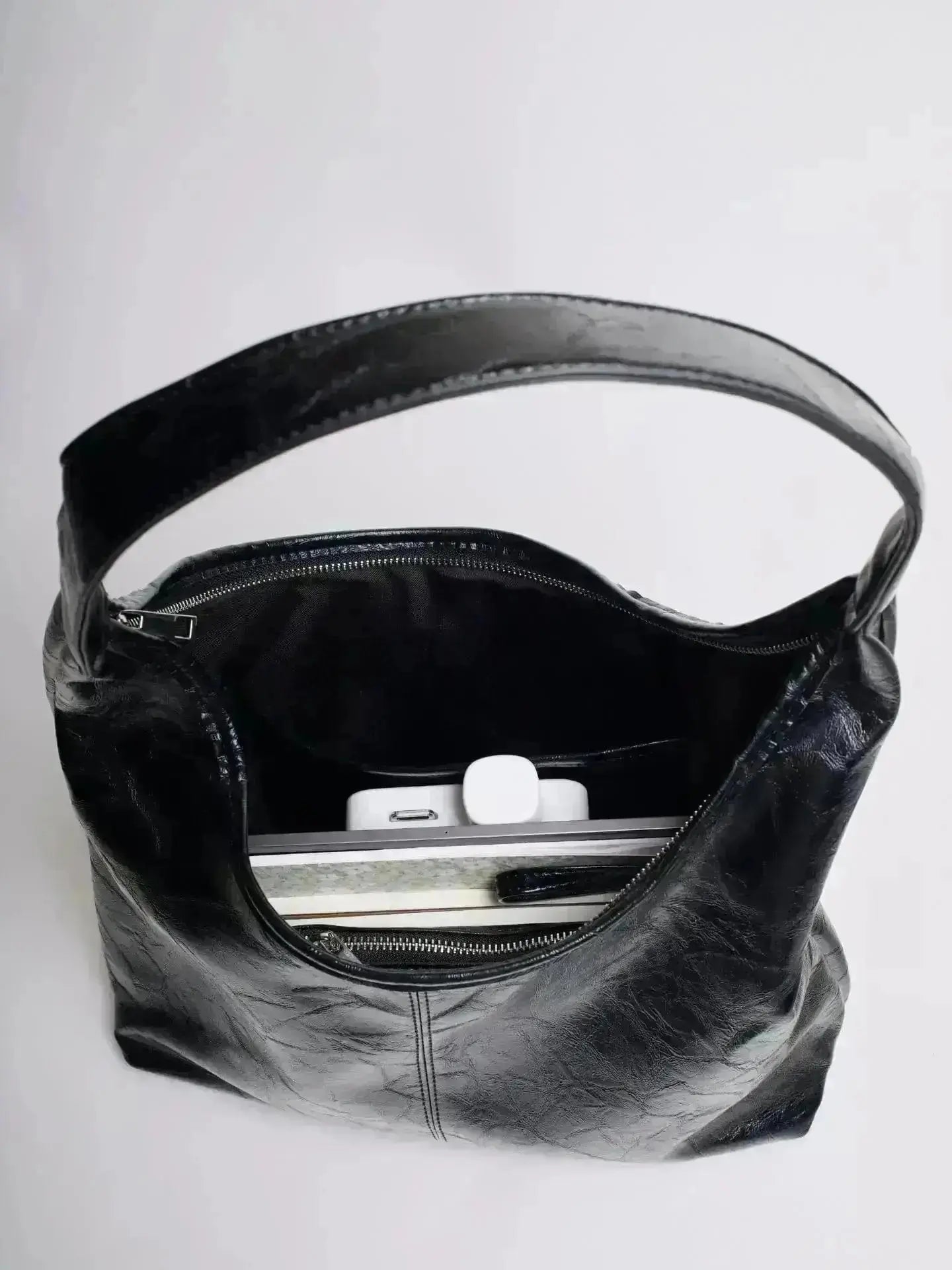 SCARLETT | BOLSO TIPO TOTE DE ESTILO CUERO DESGASTADO