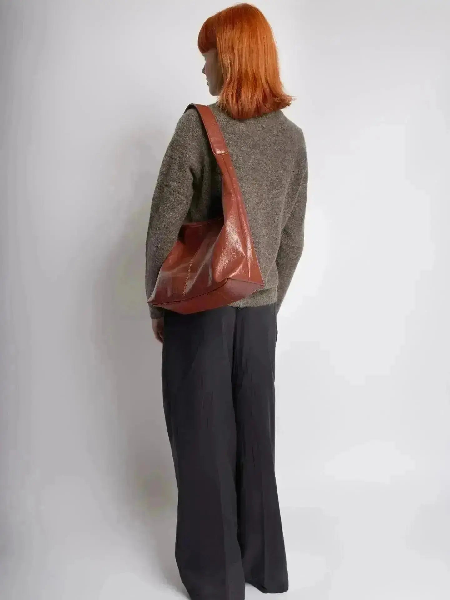 SCARLETT | BOLSO TIPO TOTE DE ESTILO CUERO DESGASTADO