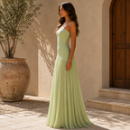 ALMUDENA | ELEGANCIA SOFISTICADA QUE ESTILIZA CON DELICADEZA