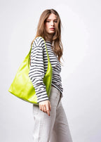 SCARLETT | BOLSO TIPO TOTE DE ESTILO CUERO DESGASTADO