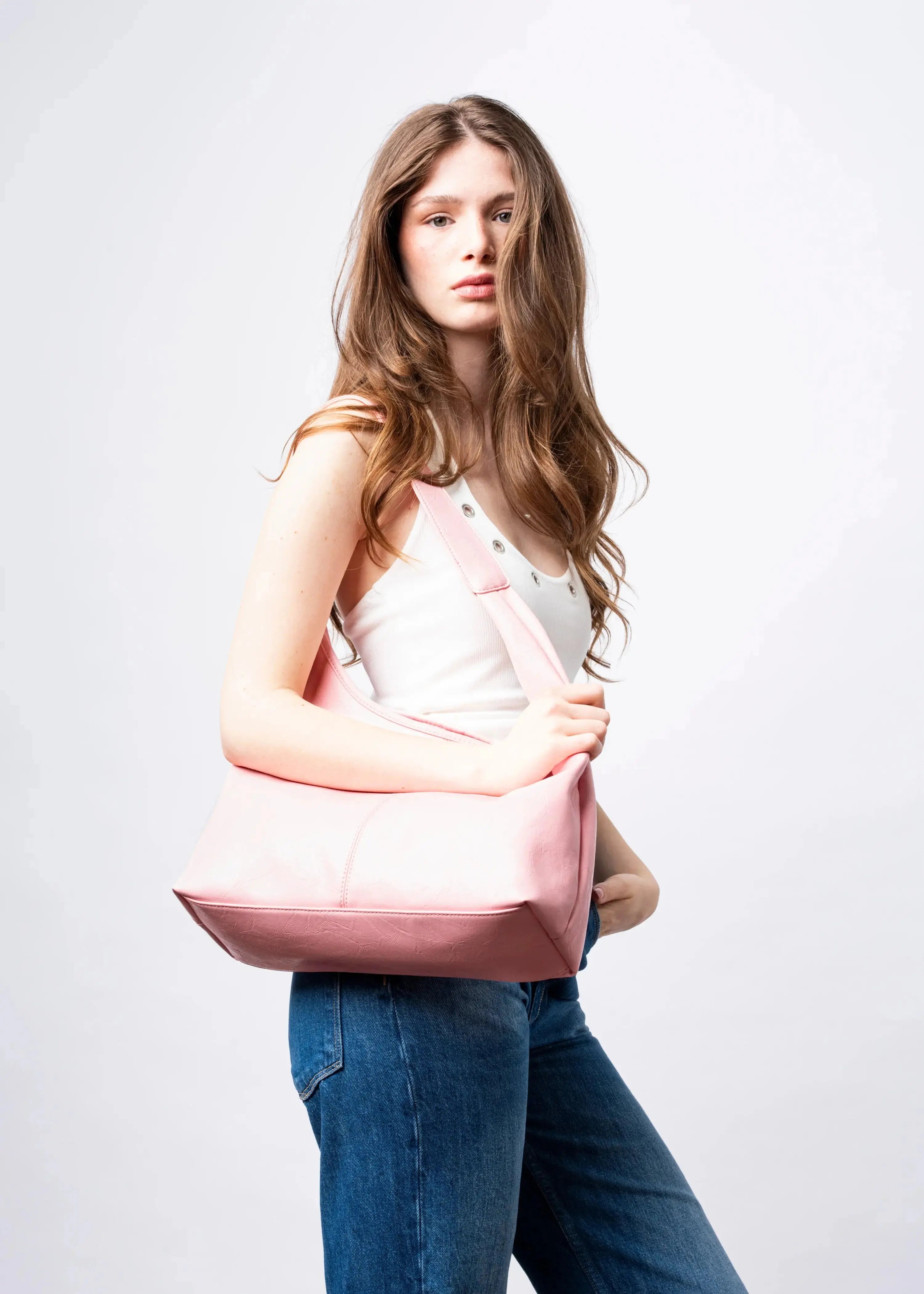 SCARLETT | BOLSO TIPO TOTE DE ESTILO CUERO DESGASTADO