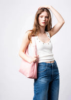 SCARLETT | BOLSO TIPO TOTE DE ESTILO CUERO DESGASTADO