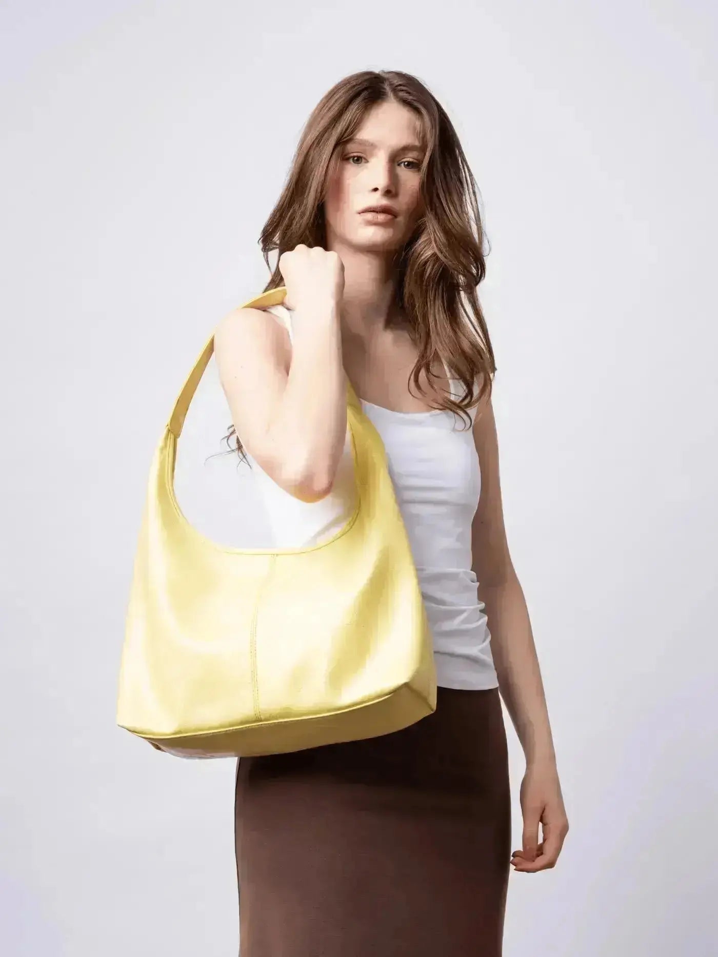 SCARLETT | BOLSO TIPO TOTE DE ESTILO CUERO DESGASTADO