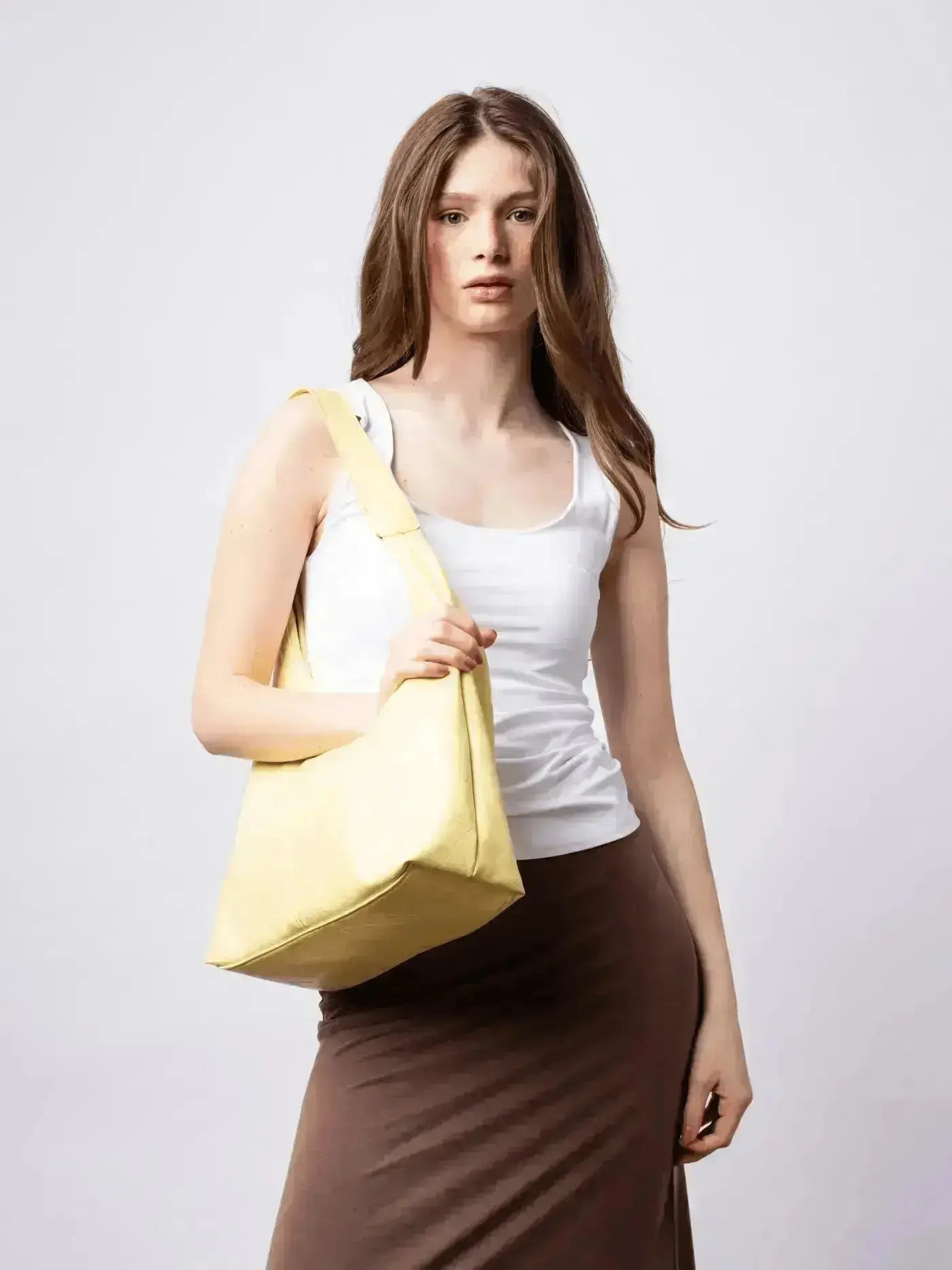 SCARLETT | BOLSO TIPO TOTE DE ESTILO CUERO DESGASTADO