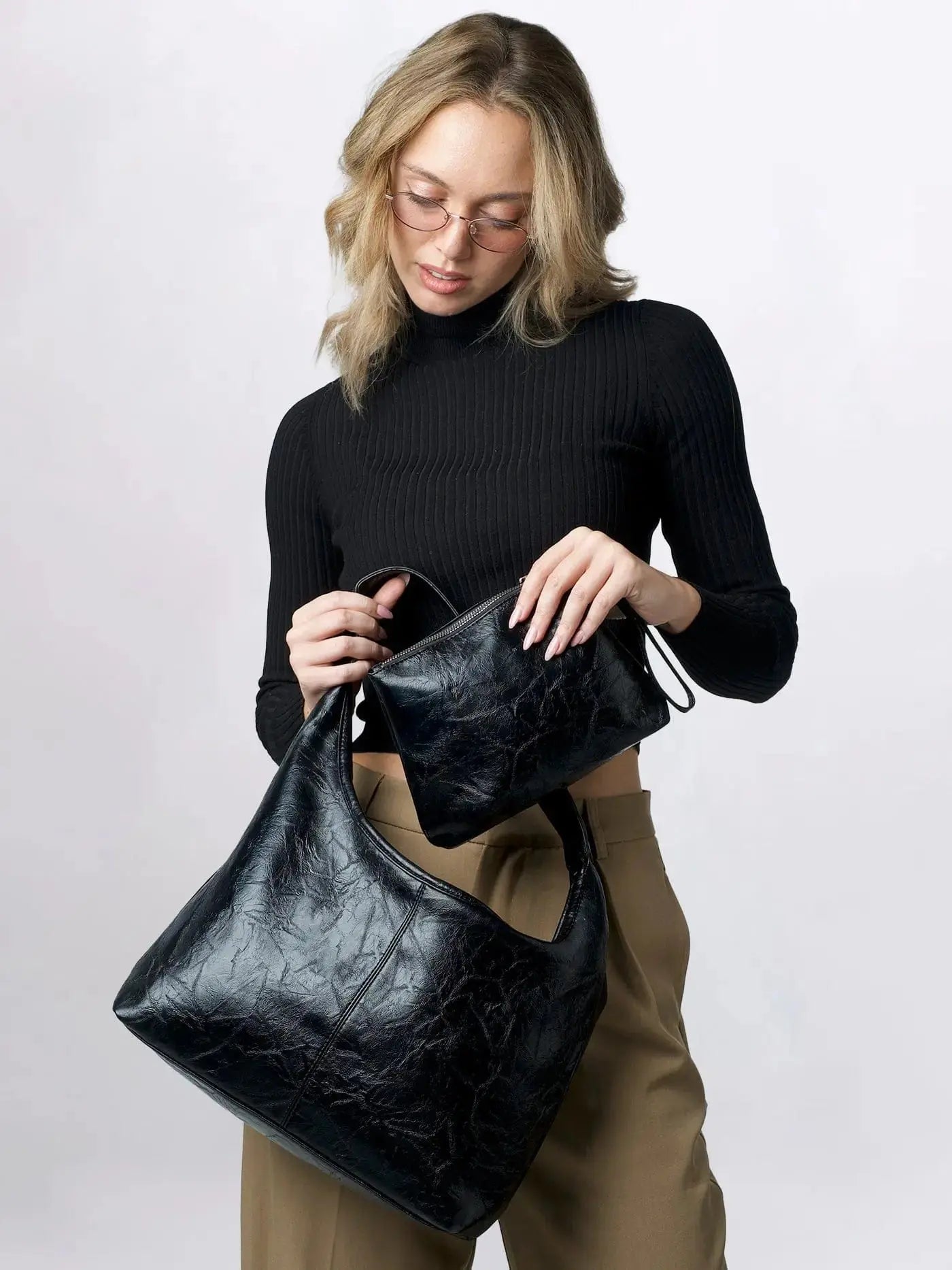 SCARLETT | BOLSO TIPO TOTE DE ESTILO CUERO DESGASTADO