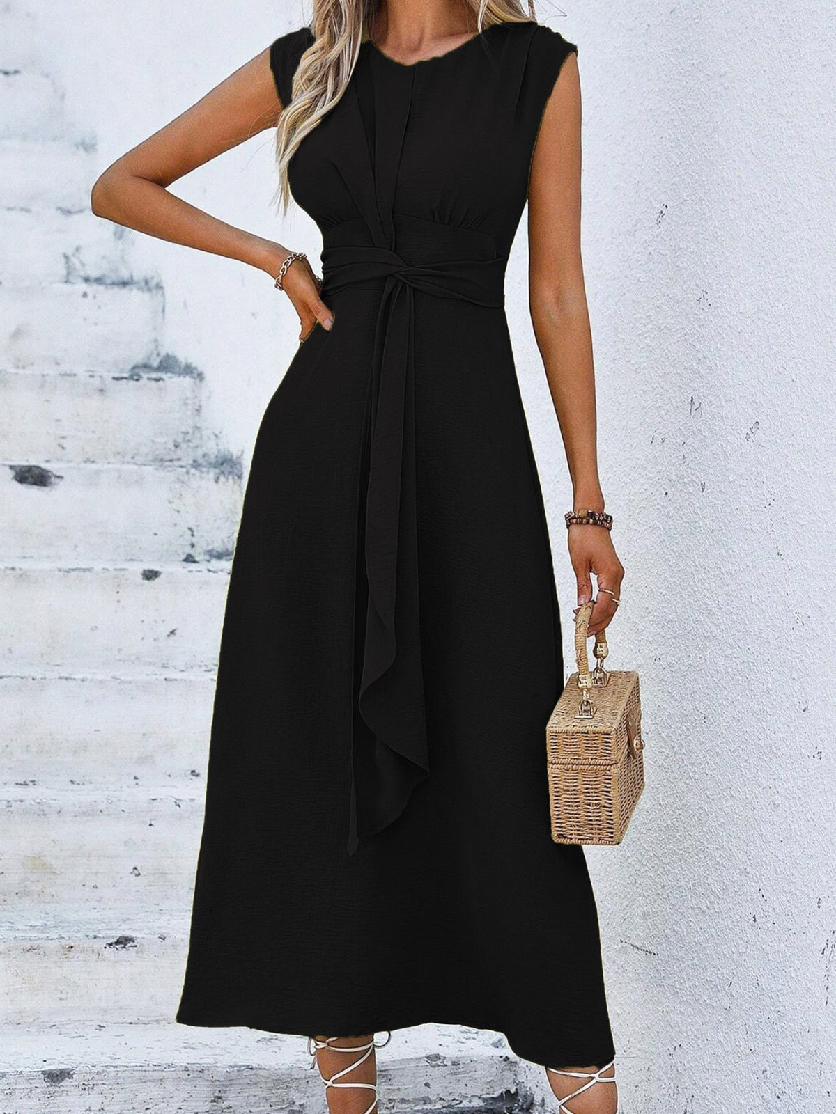 EVA | VESTIDO ELEGANTE CON CINTURÓN AJUSTABLE