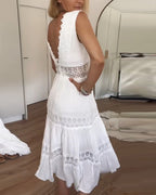 NEREA | ELEGANTE VESTIDO DE ENCAJE CON ESCOTE EN V