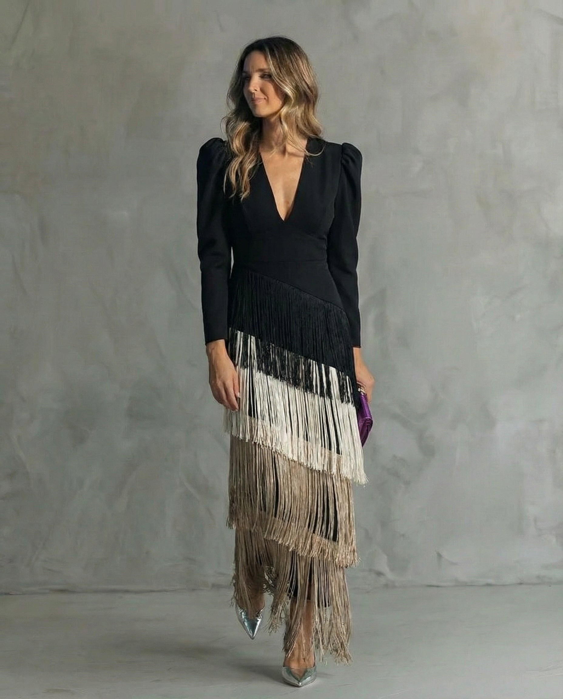 CLARA | VESTIDO ELEGANTE CON FLECOS