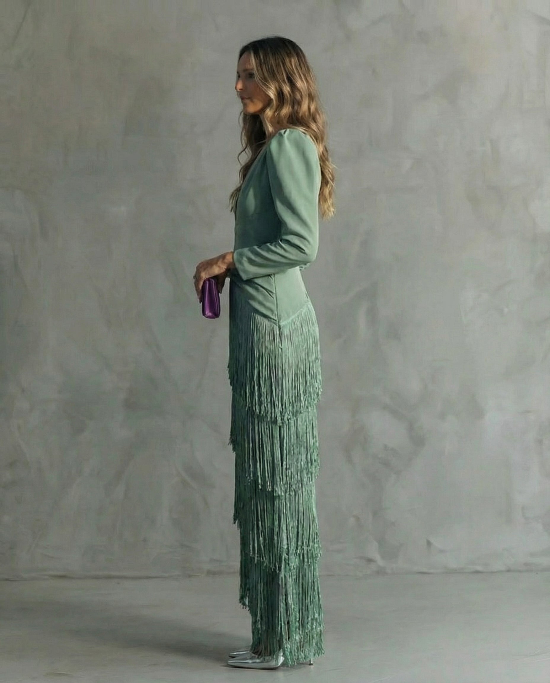 CLARA | VESTIDO ELEGANTE CON FLECOS