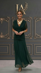 LEAH | VESTIDO ELEGANTE CON CUELLO EN V