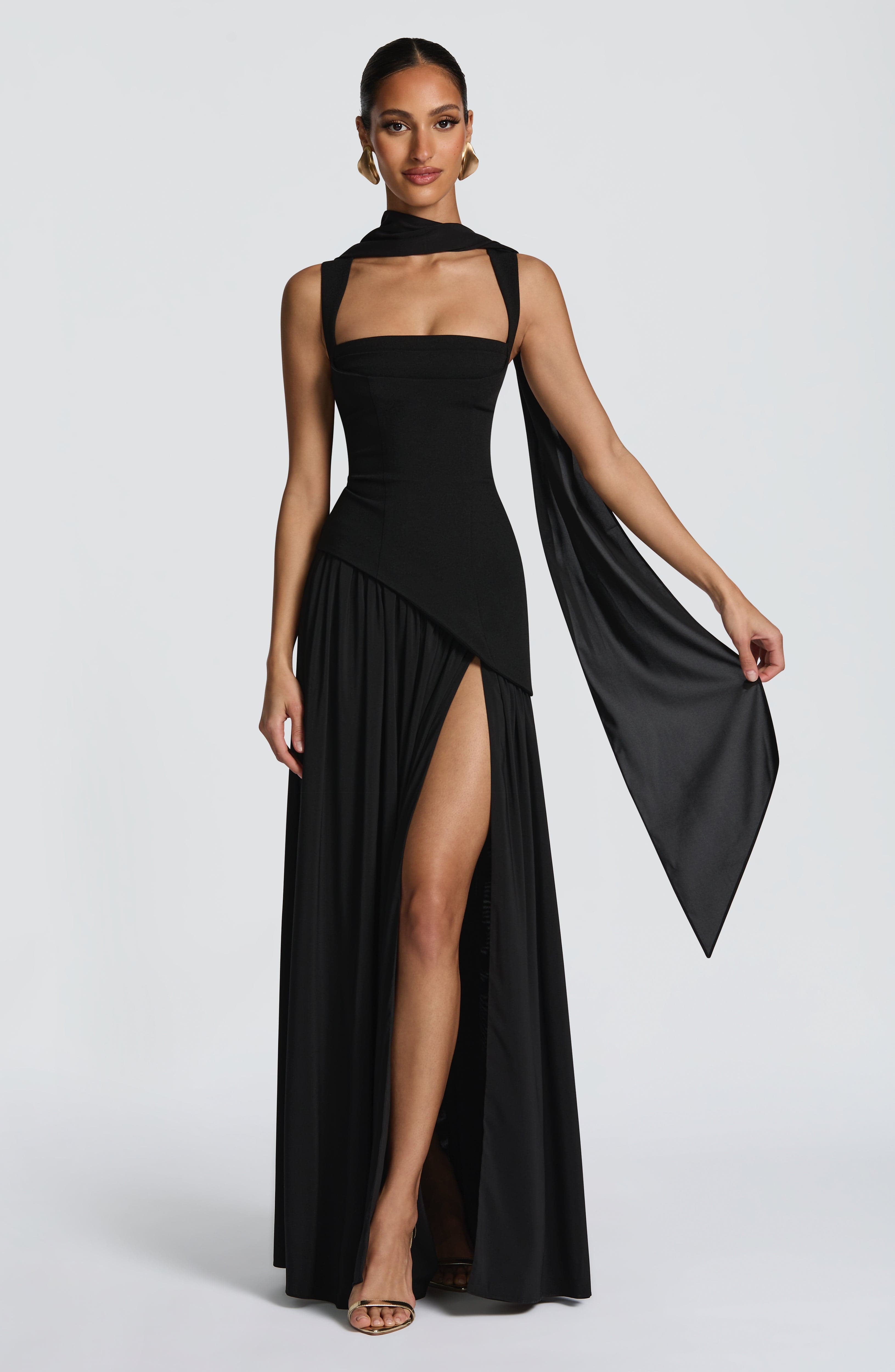 TULLULAH | VESTIDO LARGO ELEGANTE